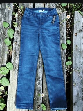 New Denim & Co Pull On Skinny Leg Women's Jeans in Deep Blue NWT Sz 4 W27 L30